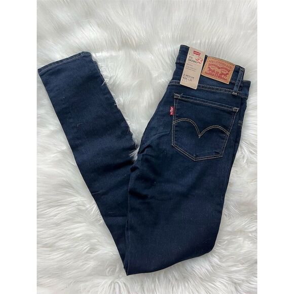 Levi's Denim - 🆕Levi's 711 Skinny Mid Rise Women's Jeans Dark Wash Blue Size 2 Medium 26x30